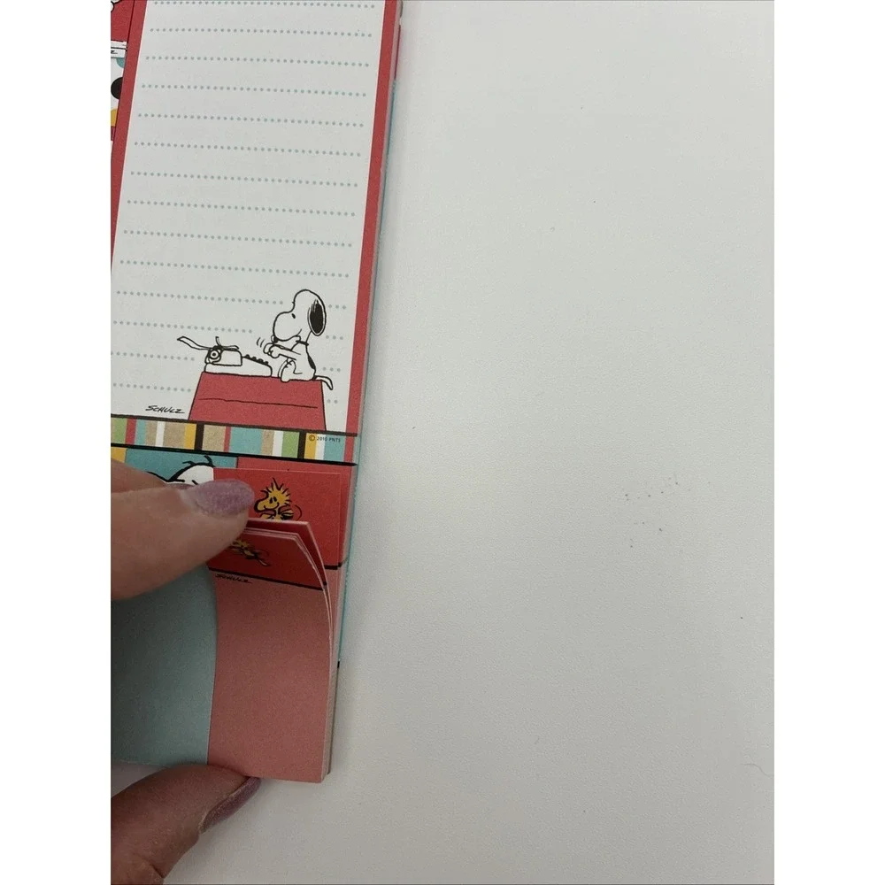 Hallmark Peanuts Charlie Brown Snoopy Sticky Note Set 2010 Stationery Collection
